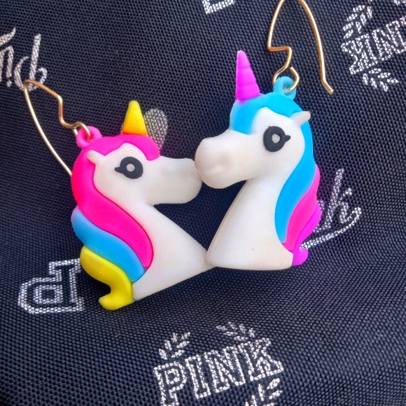 Unicorn Earrings - Picture 1 of 1